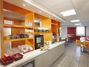 Première Classe Roissy - Aéroport Cdg - Hotel