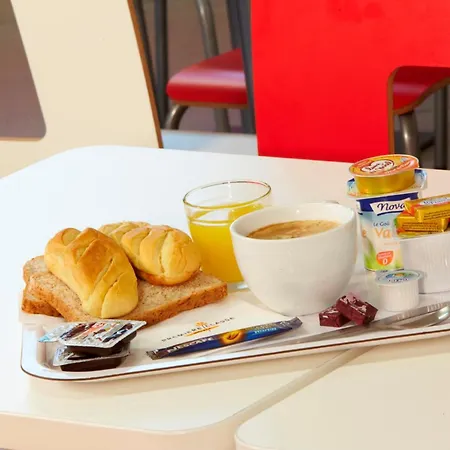 Première Classe Roissy - Aéroport Cdg - Hotel Le Mesnil-Amelot