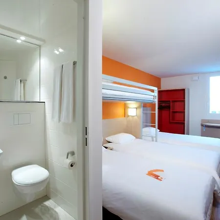 Première Classe Roissy - Aéroport Cdg - Le Mesnil-Amelot
